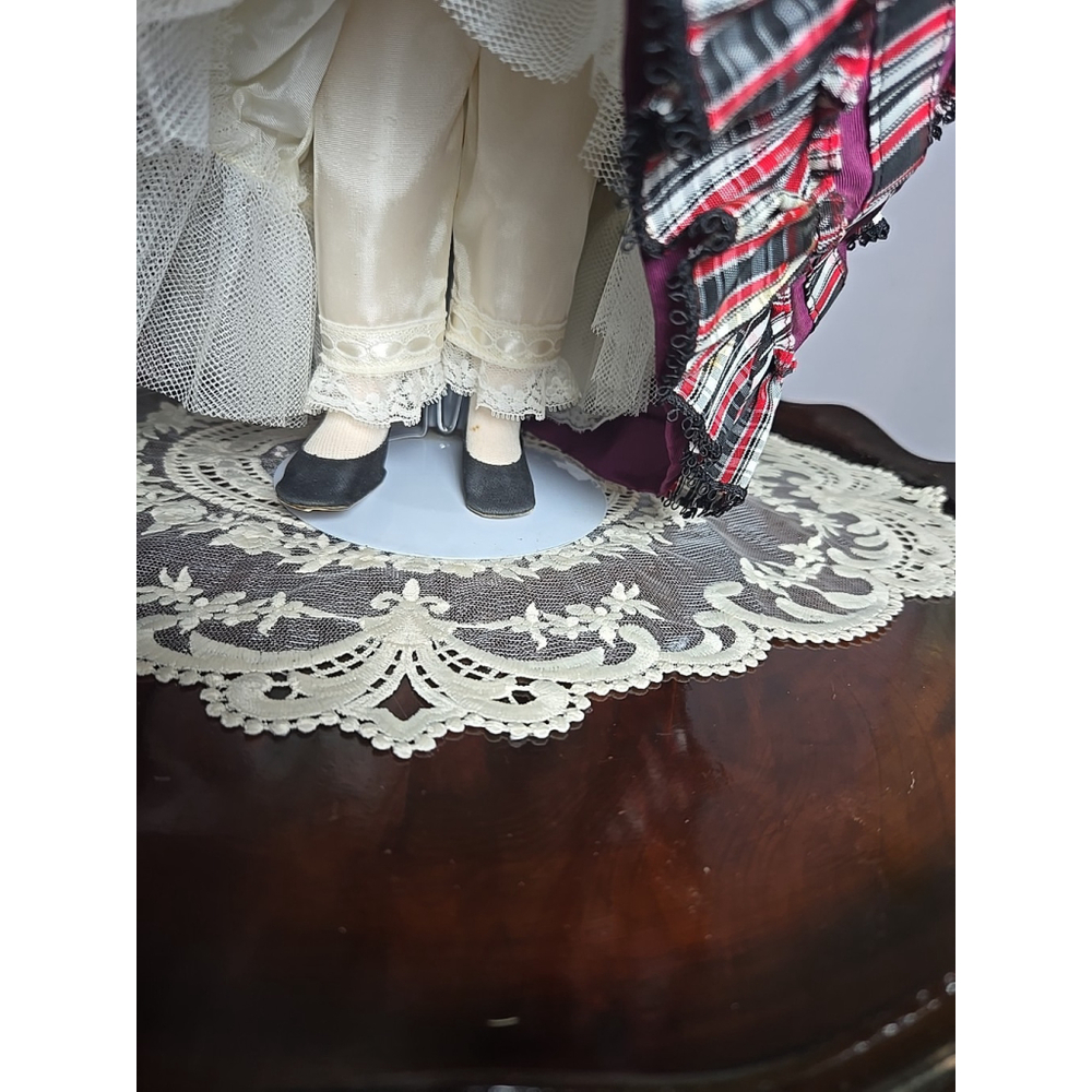 Madame Alexander Betty Taylor Bliss 1512 First Lady Doll Collections 13" - Picture 4 of 12